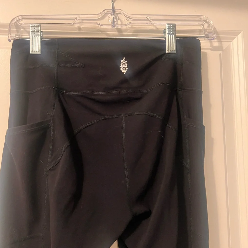 Free People Movement Black Flare Leggings Yoga Pants Size XS/S